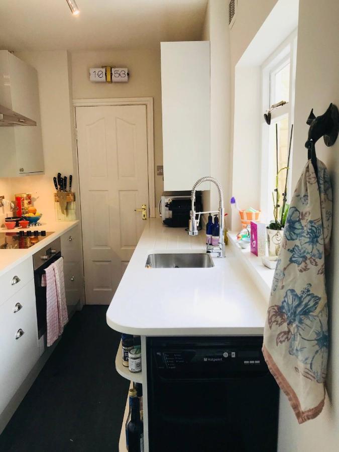 Colourful 2 Bed 2 Bath Tooting House Apartman London Kültér fotó